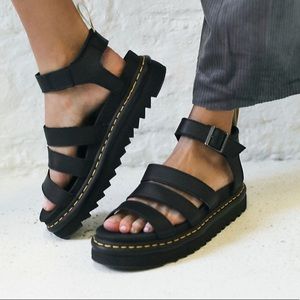 Dr Martens Blair Flatform Sandals size 10
